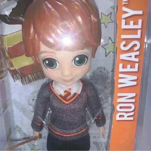 Wizarding World Harry Potter 8-inch Ron Weasley Collector Doll - Picture 10 of 14